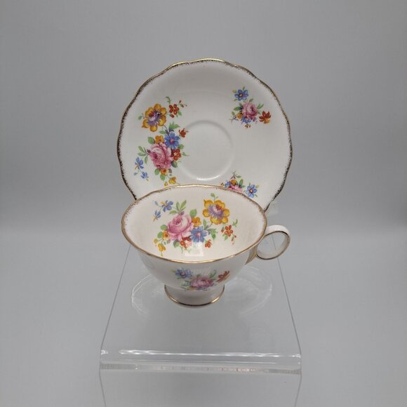Radfords Bone China Floral Teacup & Saucer Set Gold Trim England Vintage - Picture 1 of 14